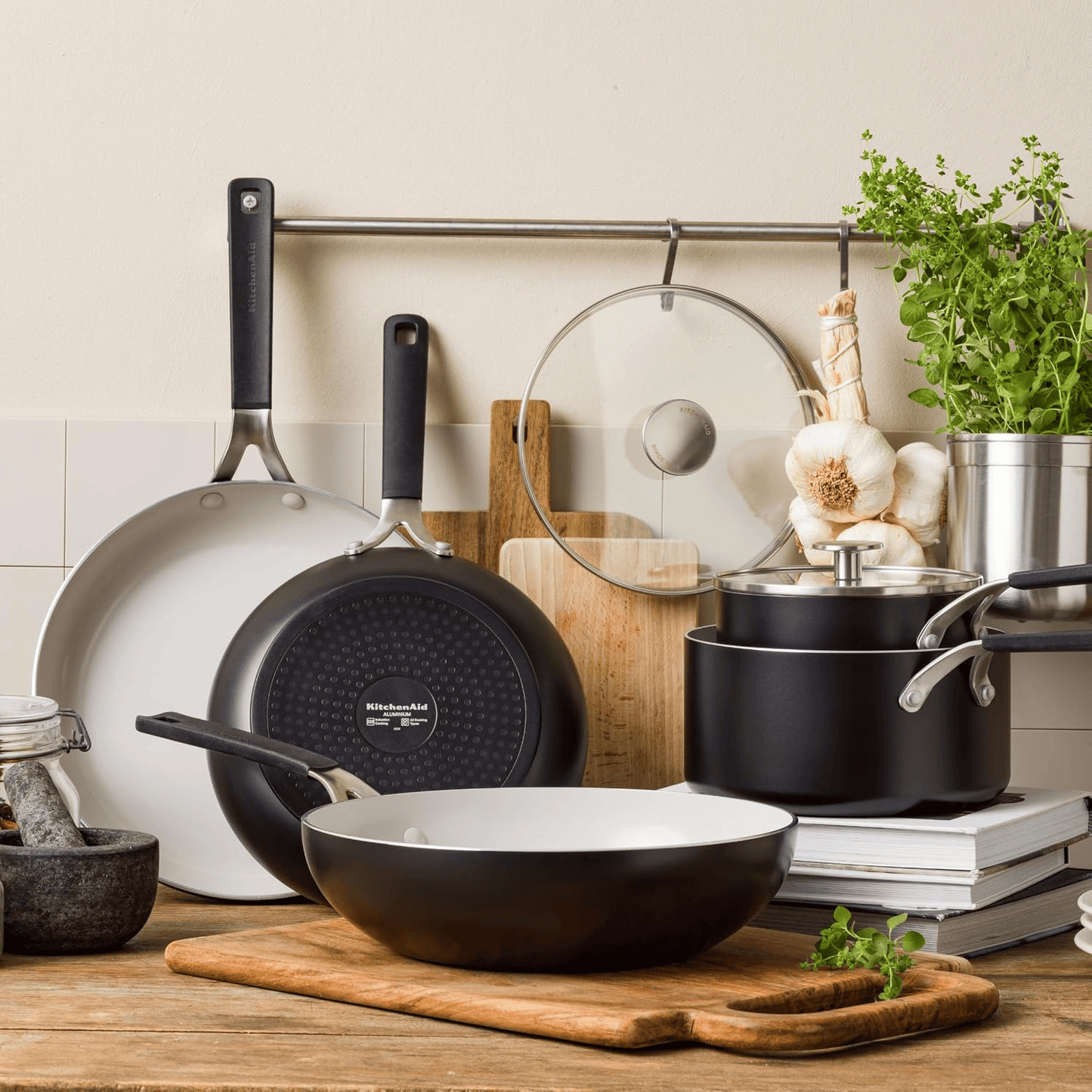 KITCHENAID OPEN - HAPJESPAN 24 CM 4894871082304